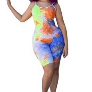 Tie dye honey comb romper. Medium. NWOT